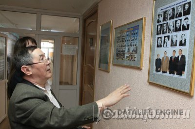 В редакции газеты «Башкортостан» открылась фотовыставка, посвященная 95-летию газеты