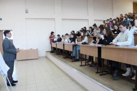 Руководитель Агентства по печати и СМИ РБ Борис Мелкоедов выступил с лекцией в Школе молодого журналиста