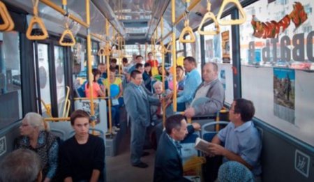 В «Читающем троллейбусе» уфимцы проехали с журналистами из «Шонкара» и «Агидели» 