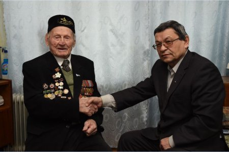 В Башкирии 96-летний ветеран стал членом Союза журналистов