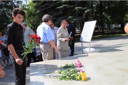 В Уфе в честь Дня работников печати открыли памятную доску Шагиту Худайбердину