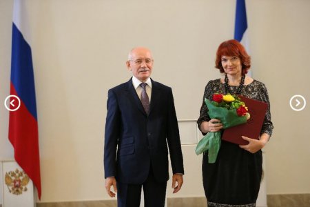 Глава Башкортостана вручил награды журналистам республики